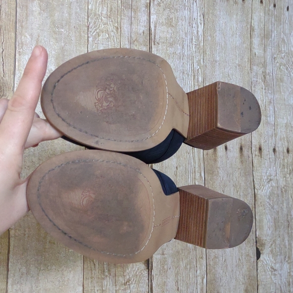 Vince Camuto Dark Navy Blue heels - Picture 6 of 8